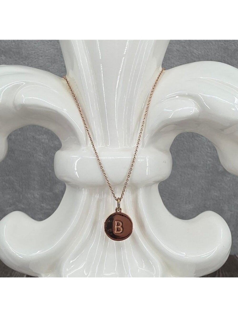 Kate Spade Initial B Pendant Necklace Gold Tone One in a Million Gift Designer